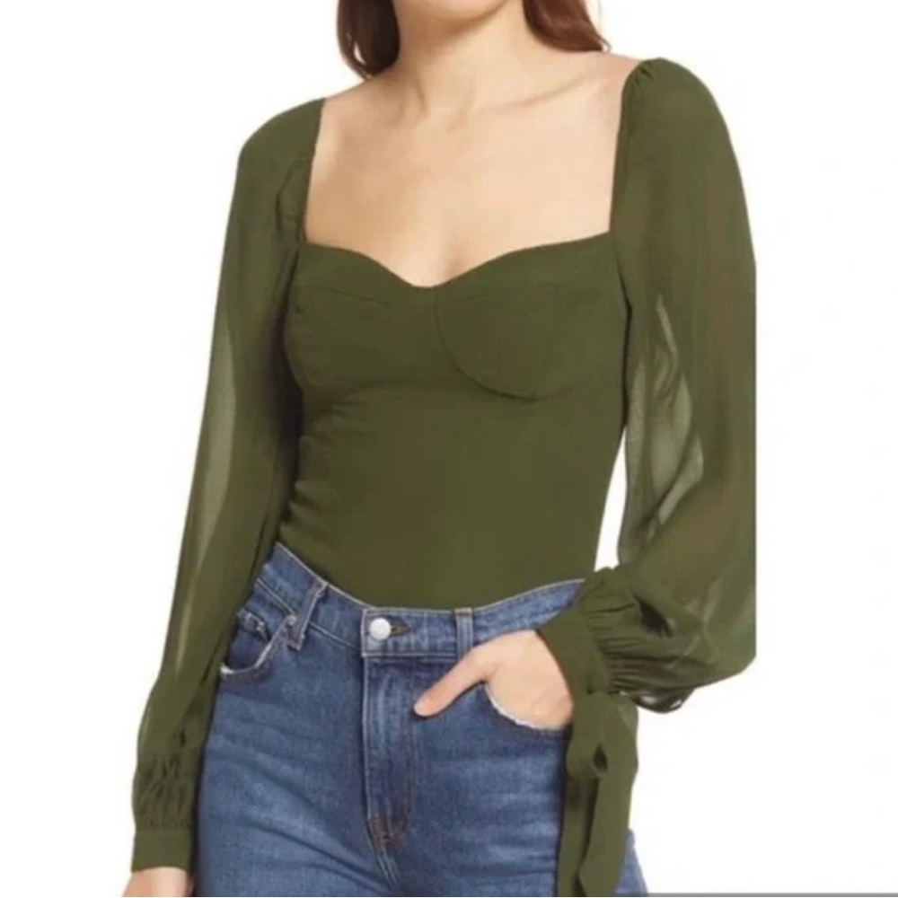Reformation sawtelle sweetheart neck blouse size 6 NWT